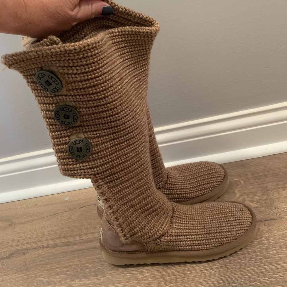 *****SOLD******Ugg’s